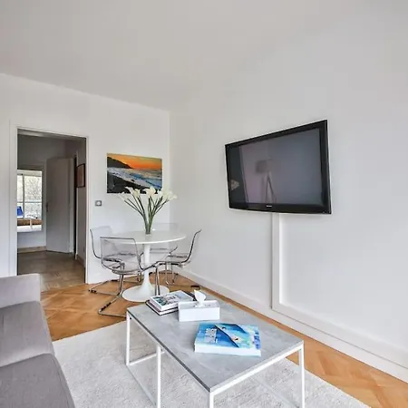 Daire 4pers#trocadero#terrasse#chill Paris